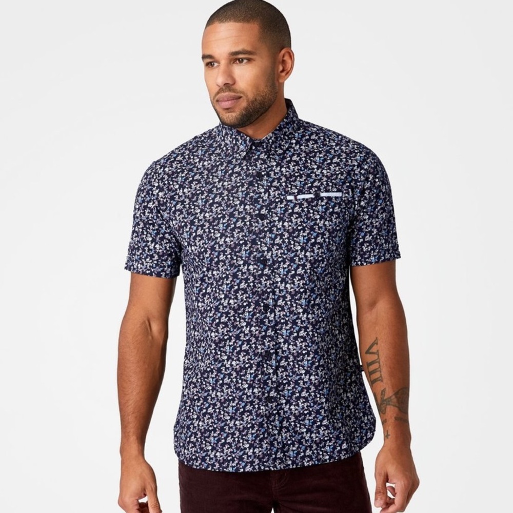 7 diamonds men’s shirt NWT